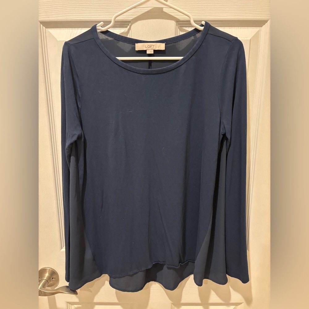 LOFT Women's Navy Blue Top